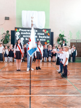 Ślubowanie pierwszaków w brzeskiej „Dwójce”